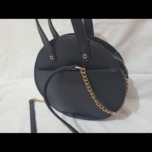 Black Round Purse